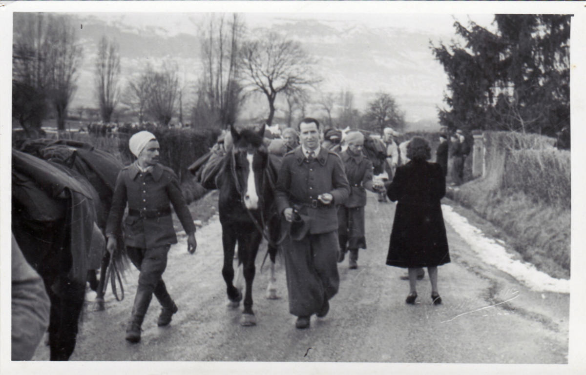 Arrivée des spahis à Bernex – janvier 1941 – Collection Mémoire de Confignon